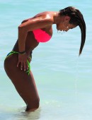 Jennifer-Nicole-Lee-Beach-521