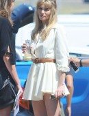 Jessica-Hart-in-Leggy-303