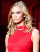 Karlie-Kloss-Versace-Fashion-Show-Runaway-2015-3