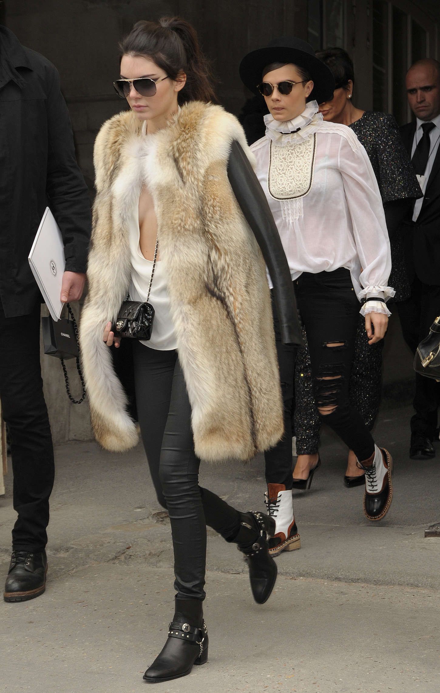 Kendall-Jenner-Chanel-Fashion-Show-1