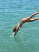 Kimberley-Garner-Swimsuit-Candids-Cannes-4