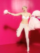 Miley-Cyrus-Golden-Lady-Leggings-Photoshoot-11