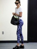 Miranda-Kerr-in-Leggings-6