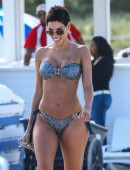 Nicole-Murphy-in-Bikini-6