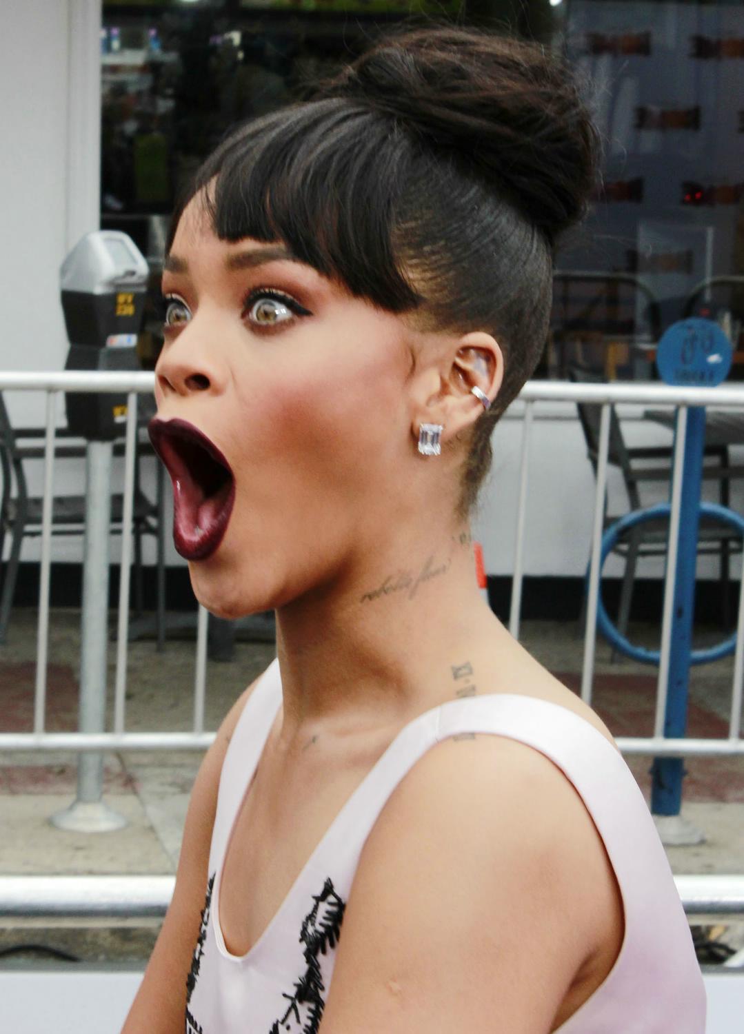 Rihanna-at-Home-Screening-LA-3