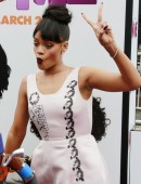 Rihanna-at-Home-Screening-LA-4