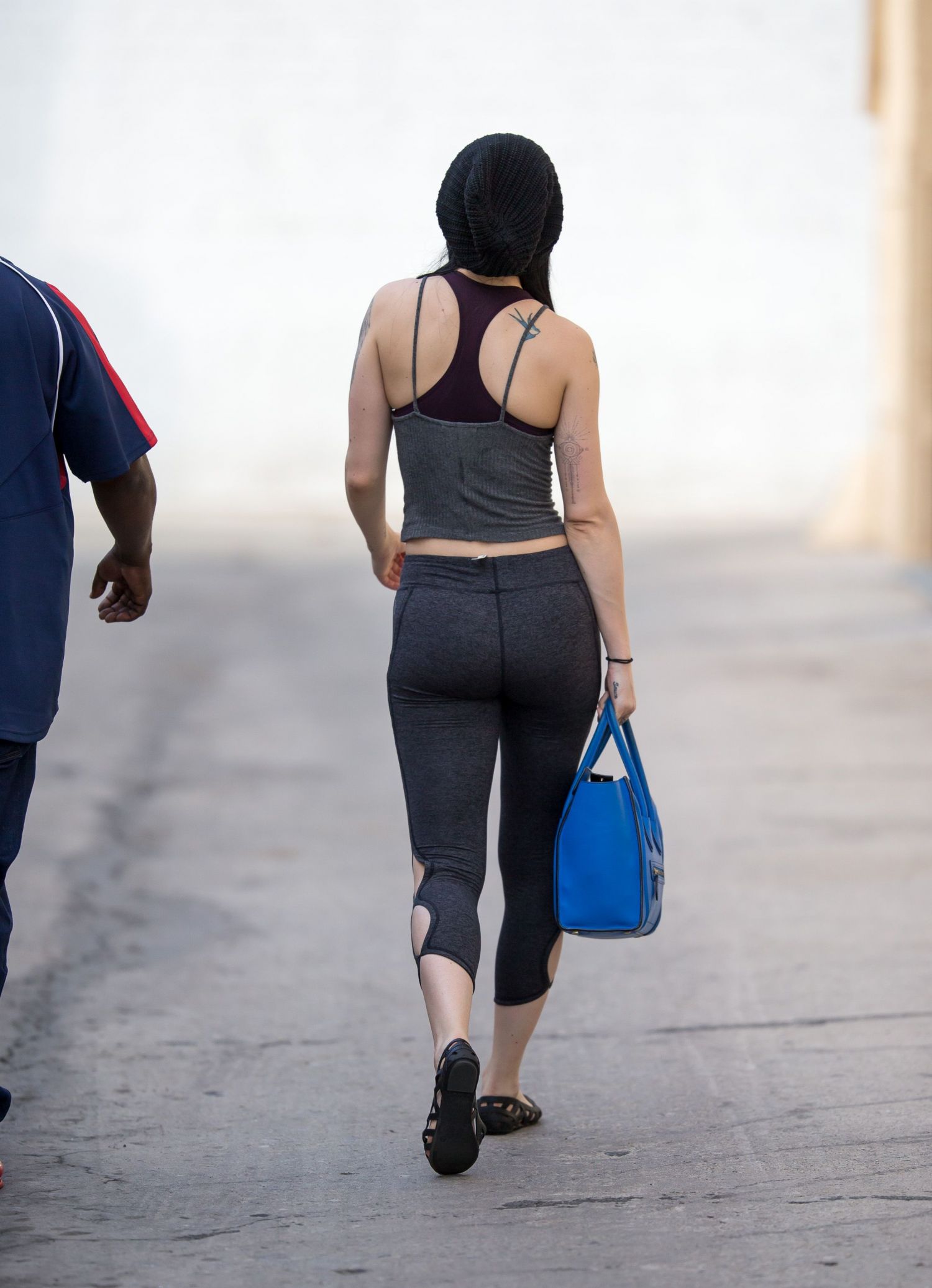 Rumer-Willis-Booty-in-Tights-DWTS-1