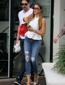 Sofia-Vergara-Booty-in-Jeans-803