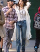 Bella-Hadid-Photoshoot-in-NYC-4