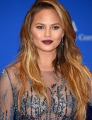 Chrissy-Teigen-101st-White-House-Correspondents-Association-Dinner-in-Washington-DC-1