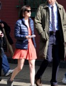 Dakota-Johnson-in-Red-Mini-Dress-On-How-To-Be-Single-4