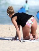 Erin-Heatherton-in-Bikini-Sydney-4