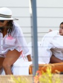Eva-Longoria-Poolside-Miami-10