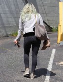 Hilary-Duff-Booty-in-Jeans-at-a-Dance-Studio-in-LA-1