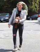 Hilary-Duff-Booty-in-Jeans-at-a-Dance-Studio-in-LA-5