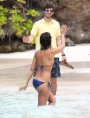 Jessica-Alba-in-Bikini-in-Caribbean-3