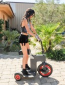 Kendall-and-Kylie-Jenner-and-Khloe-Kardashian-Coachella-Pool-Party-3