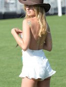 Kimberley-Garner-Coachella-Music-Festival-2015-10