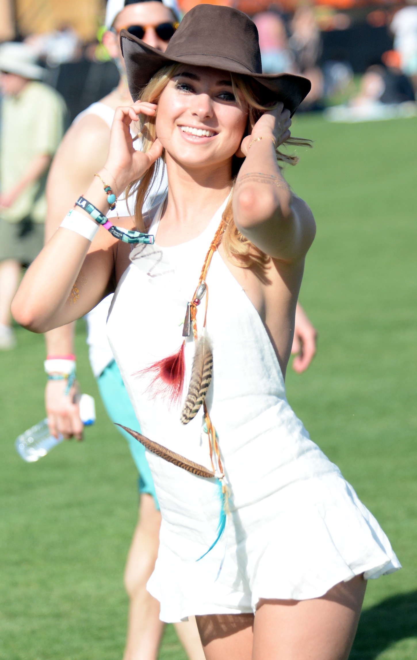 Kimberley-Garner-Coachella-Music-Festival-2015-11