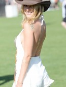 Kimberley-Garner-Coachella-Music-Festival-2015-14