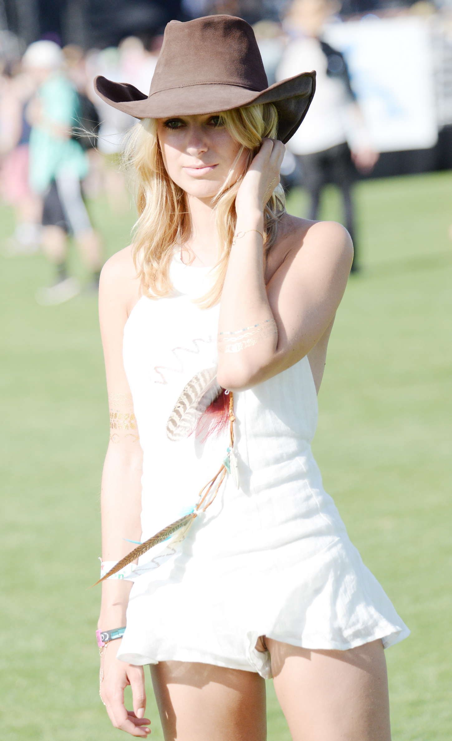 Kimberley-Garner-Coachella-Music-Festival-2015-19