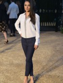 Mila-Kunis-Burberry-London-in-Los-Angeles-1