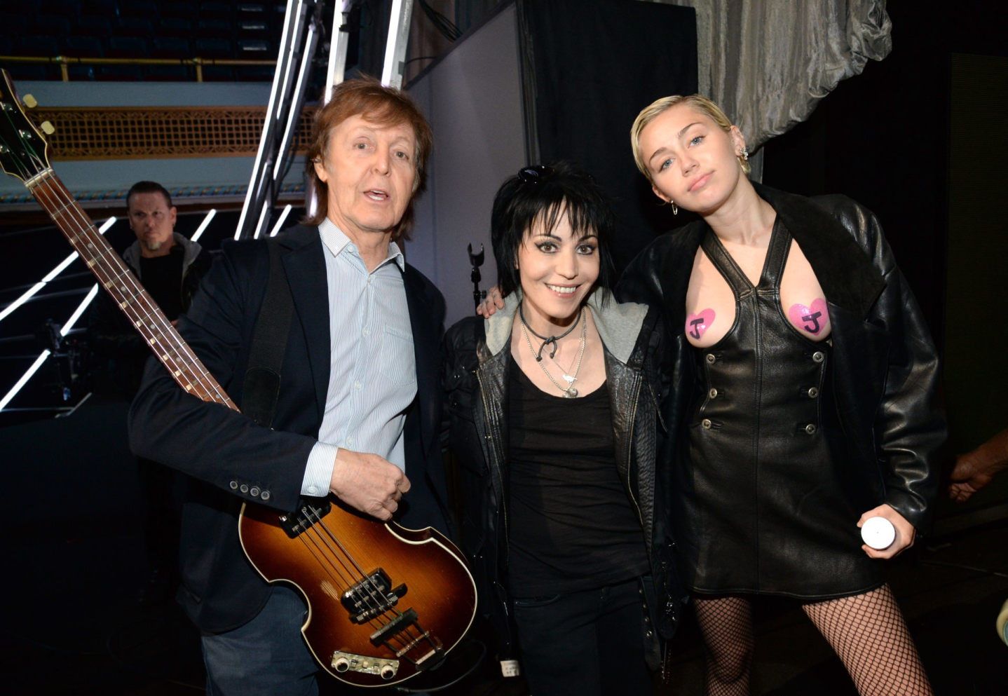 Miley-Cyrus-30th-Annual-Rock-And-Roll-Hall-Of-Fame-Induction-Ceremony-4