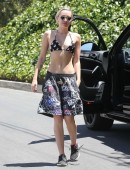 Miley-Cyrus-in-Bikini-Top-4