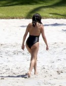 Selena-Gomez-Swimsuit-Candids-in-Mexico-2