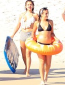 Selena-Gomez-in-Bikini-17