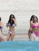 Selena-Gomez-in-Pink-Bikini-in-Mexico-6