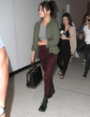 Selena-Gomez-in-Red-Tights-3