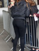 Sophie-Turner-Arriving-to-The-Radio-1-Breakfast-Show-in-London-5