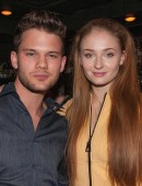 Sophie-Turner-The-Evening-Before-pre-White-House-Correspondents-Dinner-1