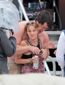 Zoey-Deutch-on-the-Set-of-Dirty-Grandpa-5
