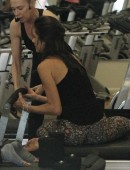 Alessandra-Ambrosio-Pilates-Class-Brentwood-6