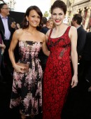 Alexandra-Daddario-and-Carla-Gugino-836