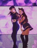 Ariana-Grande-826