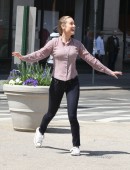 Brie-Larson-Set-Basmati-Blues-NY-5