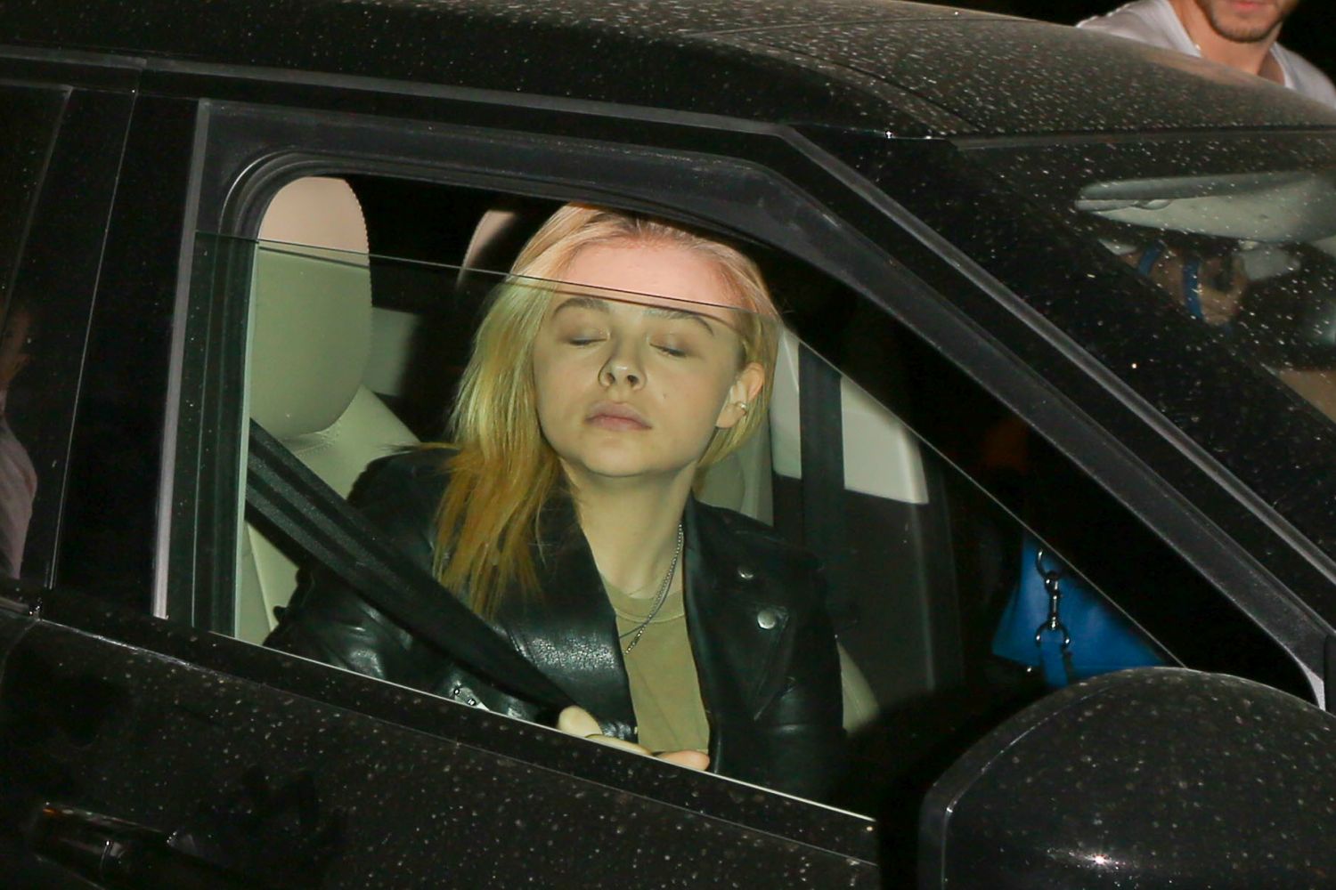 Chloe-Moretz-Leaving-Katsuya-Restaurant-Brentwood-5