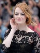 Emma-Stone-at-Irrational-Man-Photocall-in-Cannes-1