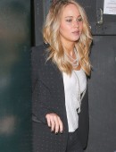 Jennifer-Lawrence-Leaving-Largo-7