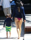 Jewel-Kilcher-in-bikini-bottoms-4
