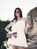 Kendall-Jenner-and-Kylie-Jenner-PacSun-Summer-May-2015-5