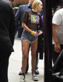 Miley-Cyrus-Out-and-About-in-NY-206