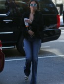 Selena-Gomez-Out-and-About-in-NYC-9