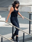 Selena-Gomez-in-Jeans-Leaving-a-Casino-5