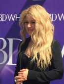 Shakira-European-Launch-of-Oral-B-3D-White-Whitestrips-9