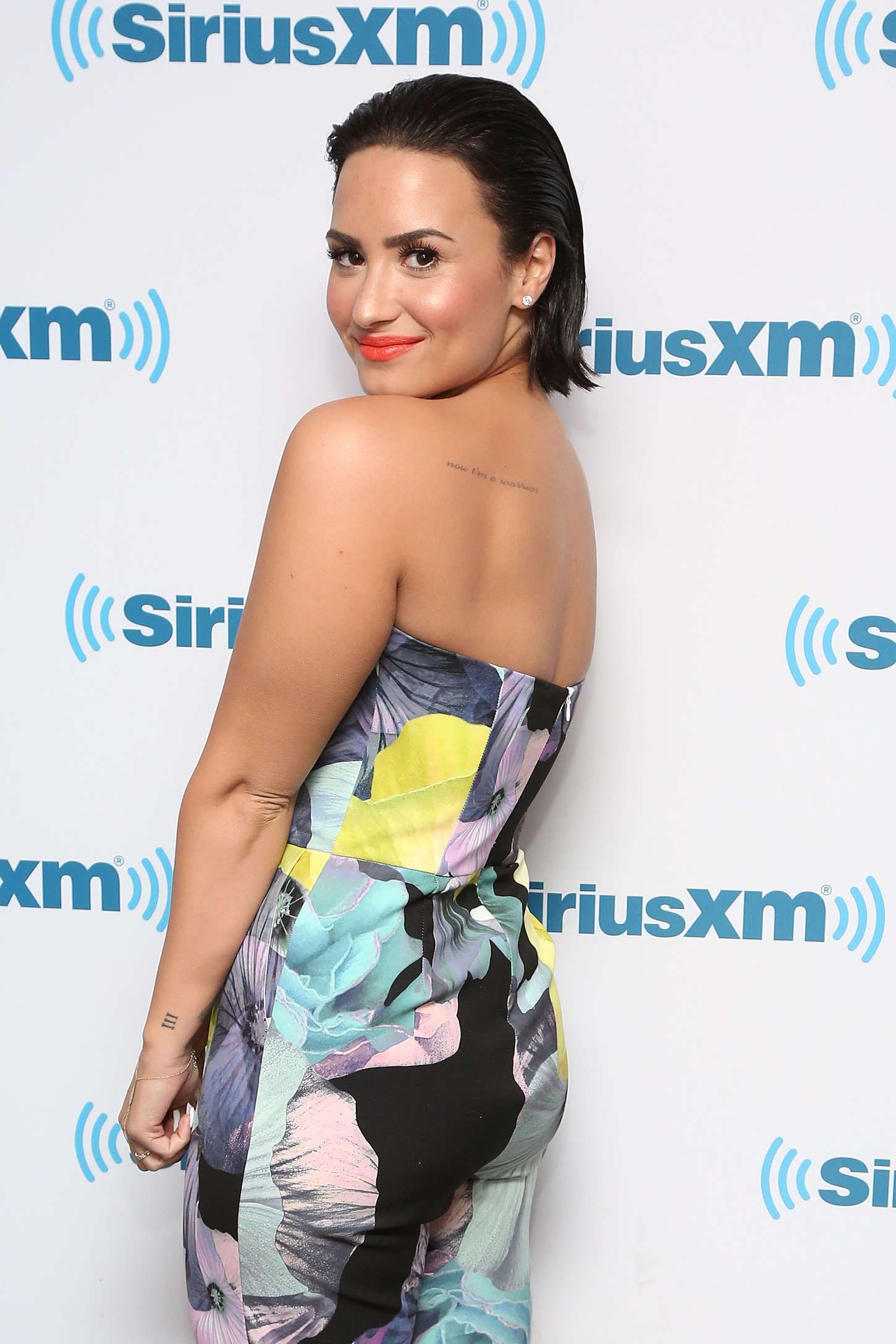 Demi-Lovato-The-Morning-Mash-Up-on-SiriusXM-Hits-1-11