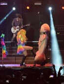 Kesha-Performing-at-LA-Pride-1